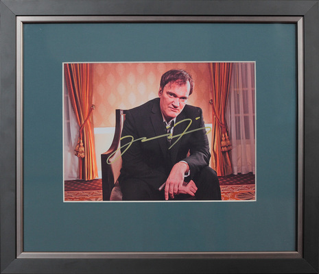 Фотография с автографом легендарного американского кинорежиссера Квентина Тарантино